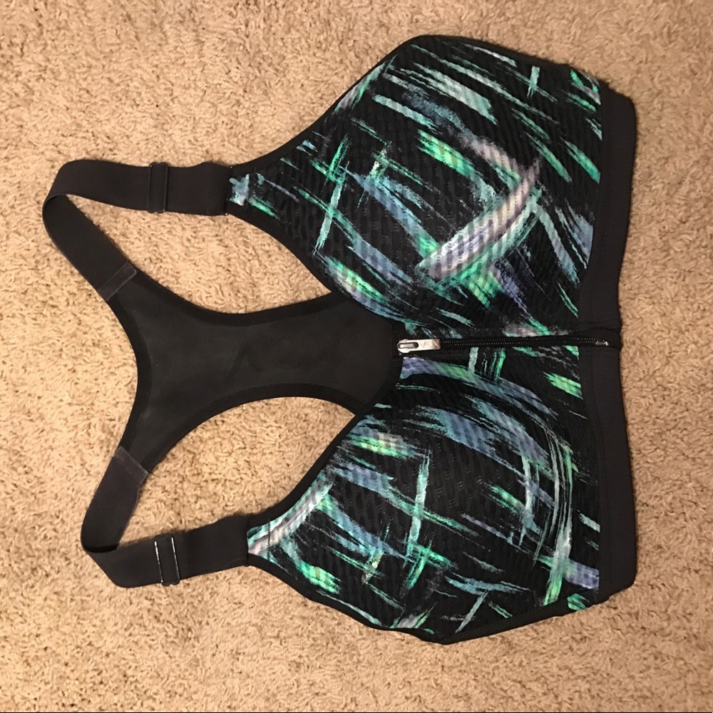 Victoria's Secret padded sports bra 34DD
