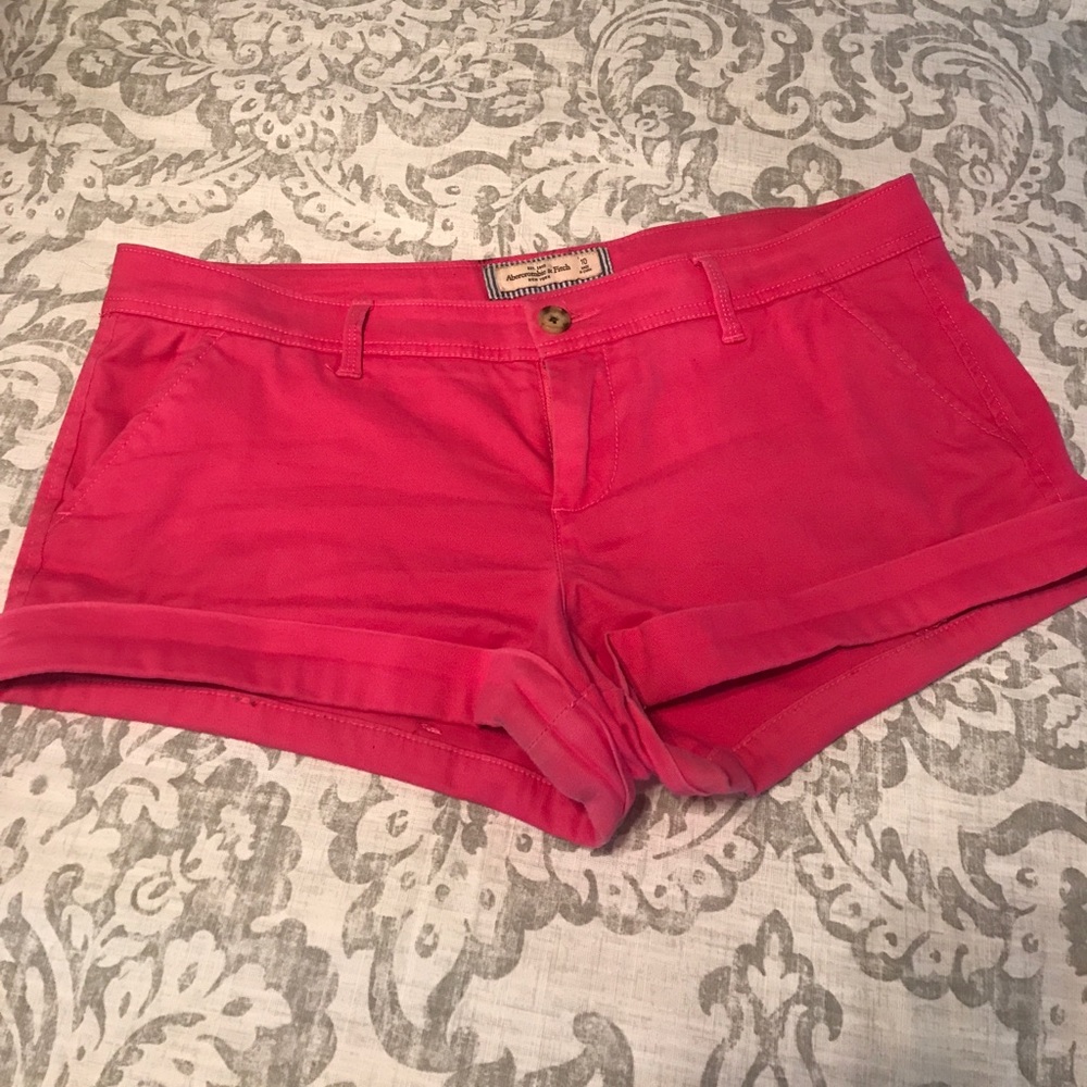 Abercrombie and Fitch pink shorts🌸