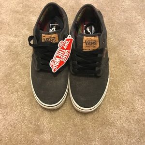 Vans! NWT Blackish Gray Size 8!