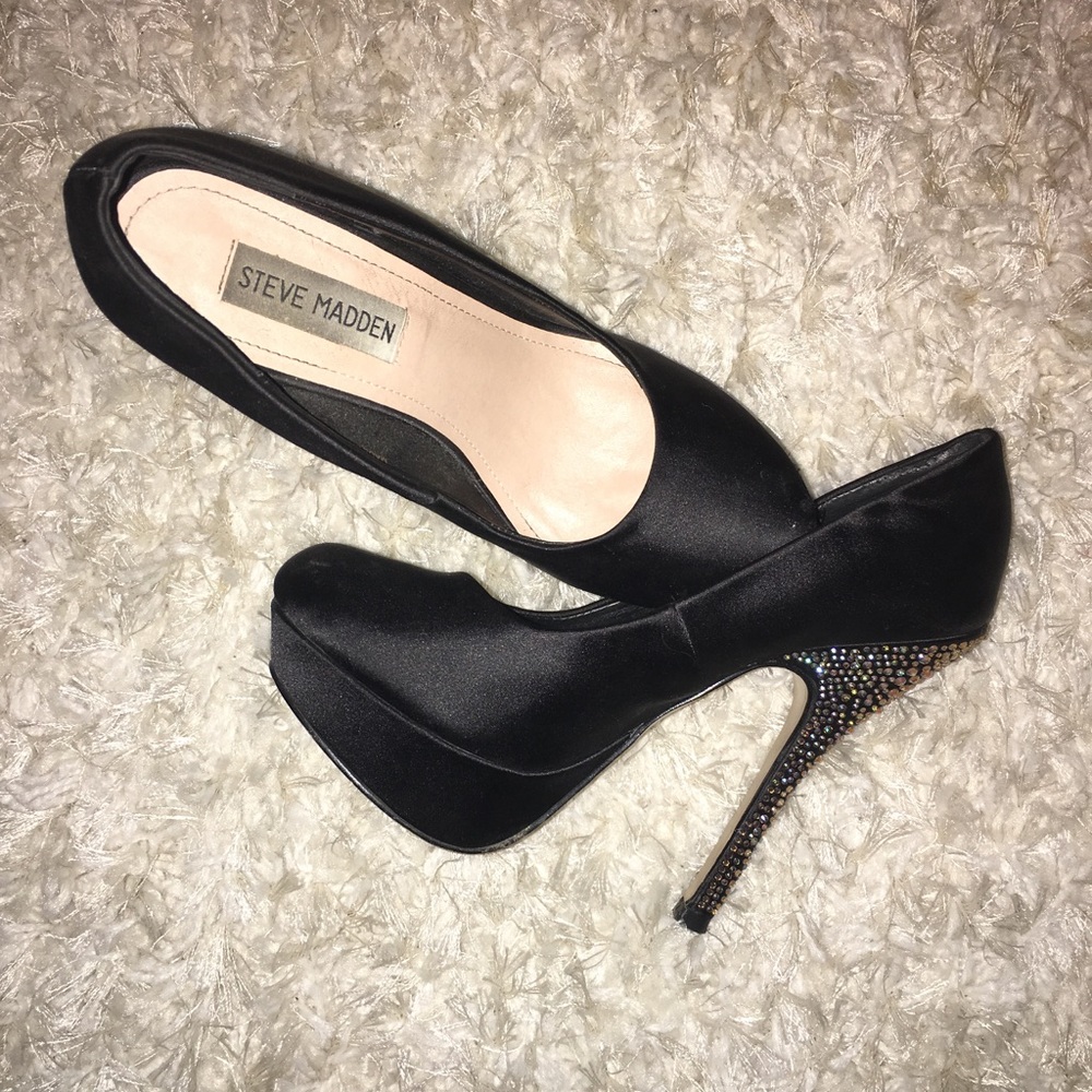 Steven Madden Black/Sparkle Heels