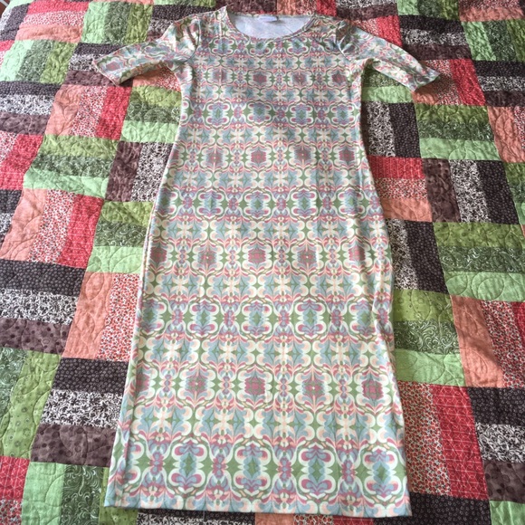 LuLaRoe Dresses & Skirts - Lularoe Julia xxs