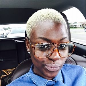 Meet your Posher, Rosalyn