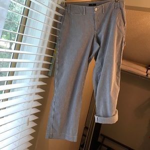 GAP seersucker classic summer crop pants!