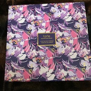 New Authentic Tarte brush set.
