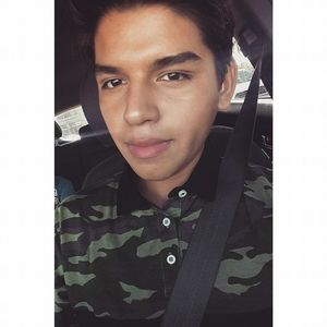 Meet your Posher, Roberto