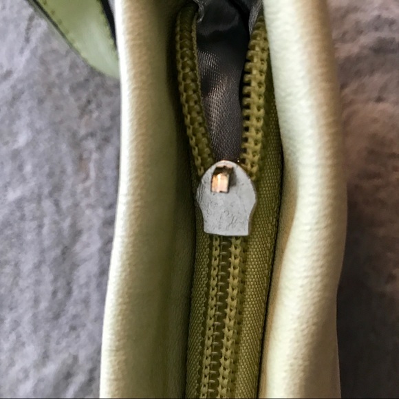 🔥Big Buddha Flower Wristlet - Picture 4 of 4