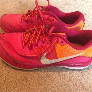 Nike girls 4 running shoes