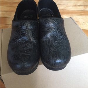 Dansko  black tooled clogs size 39
