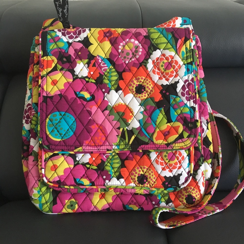 VERA BRADLEY MESSENGER BAG VA VA BLOOM NWT