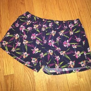 New Patagonia Floral Shorts 🏔