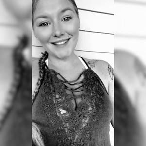 Meet your Posher, Allyssia