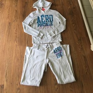 🏃🏼‍♀️CUTE JOGGER SET! 🏃🏼‍♀️