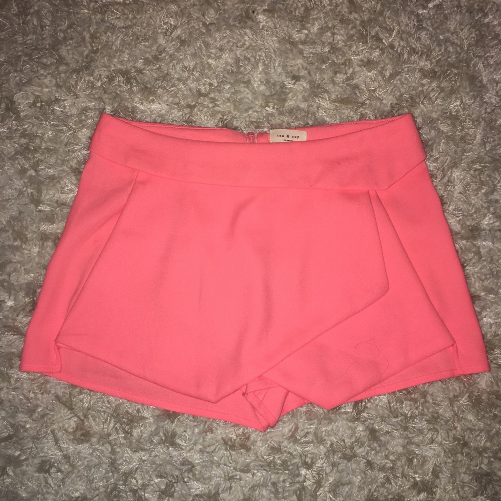 Coral Shorts size small