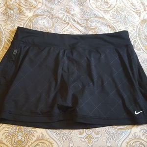 Bundle! 2 Nike women's skorts size large black