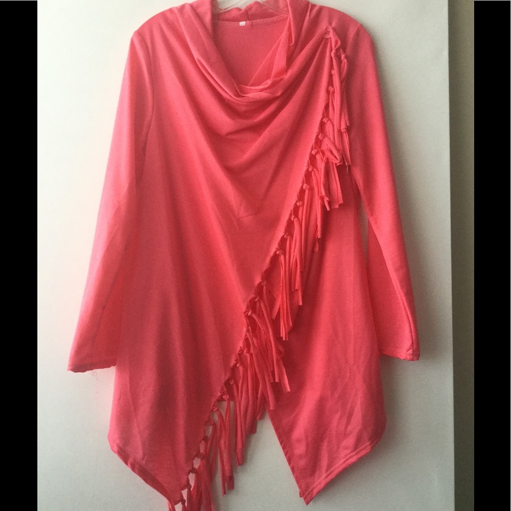 Coral fringed top