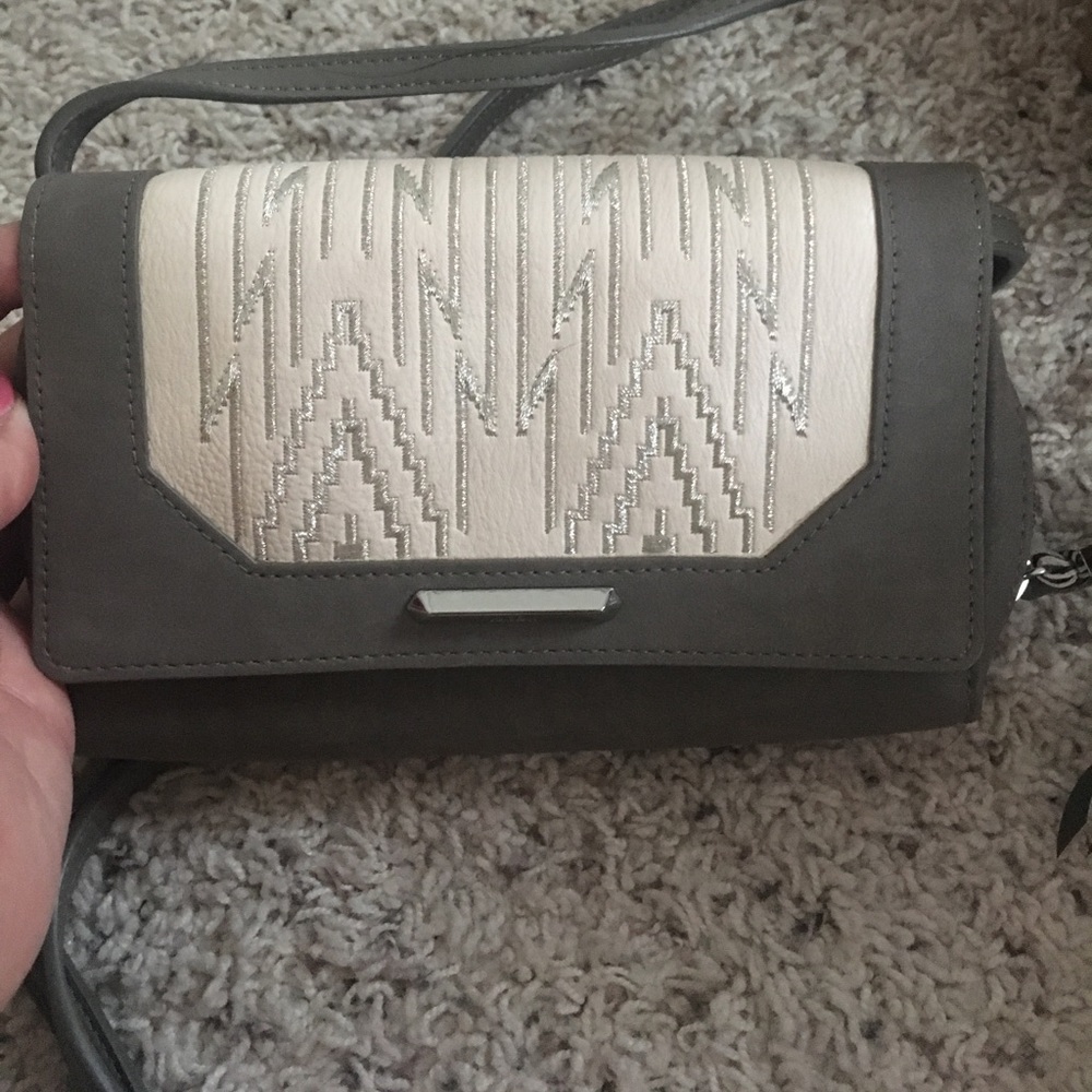 Stella and dot convertible crossbody/wallet