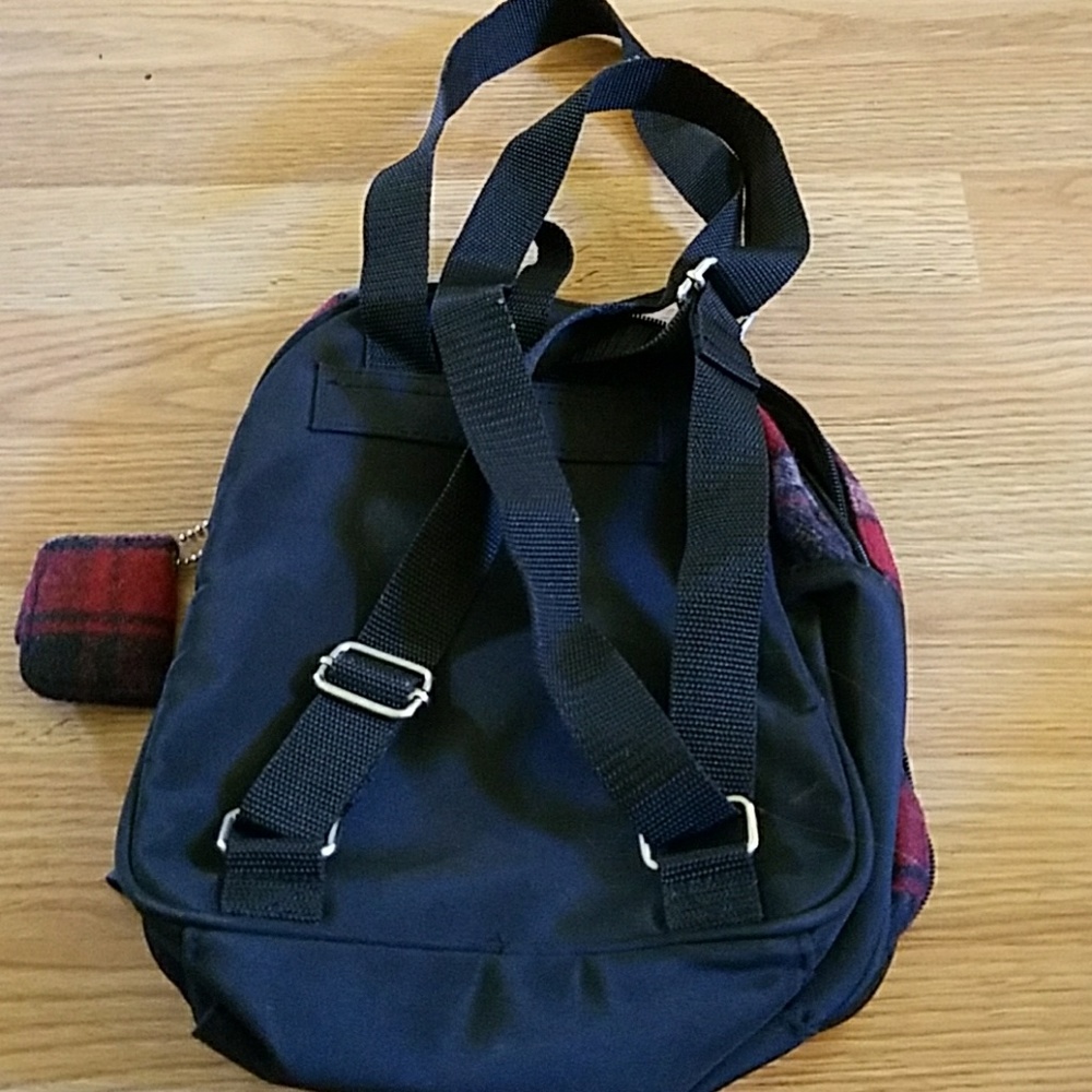 Purse - Picture 2 of 5