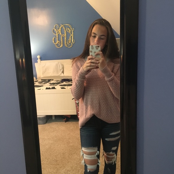 Meet your posher, Kelly. - Picture 1 of 1