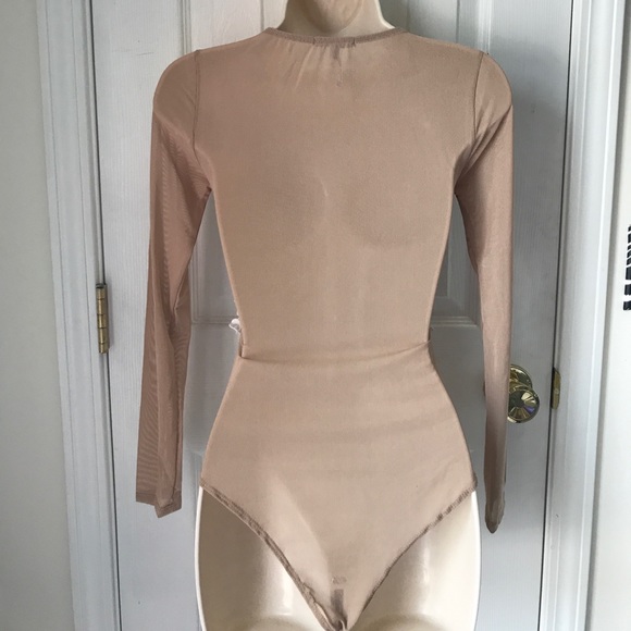 Beautiful floral mesh bodysuit - Picture 4 of 5