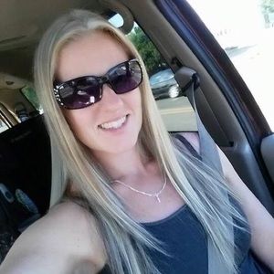 Meet your Posher, Jenna