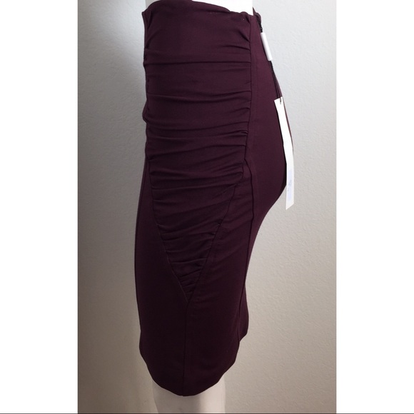 NWT! Yigal Azrouel Burgundy Ruched Skirt - Picture 4 of 5