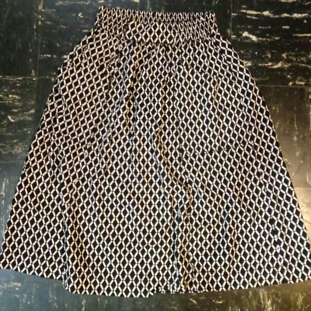 H&M Midi skirt with Pockets