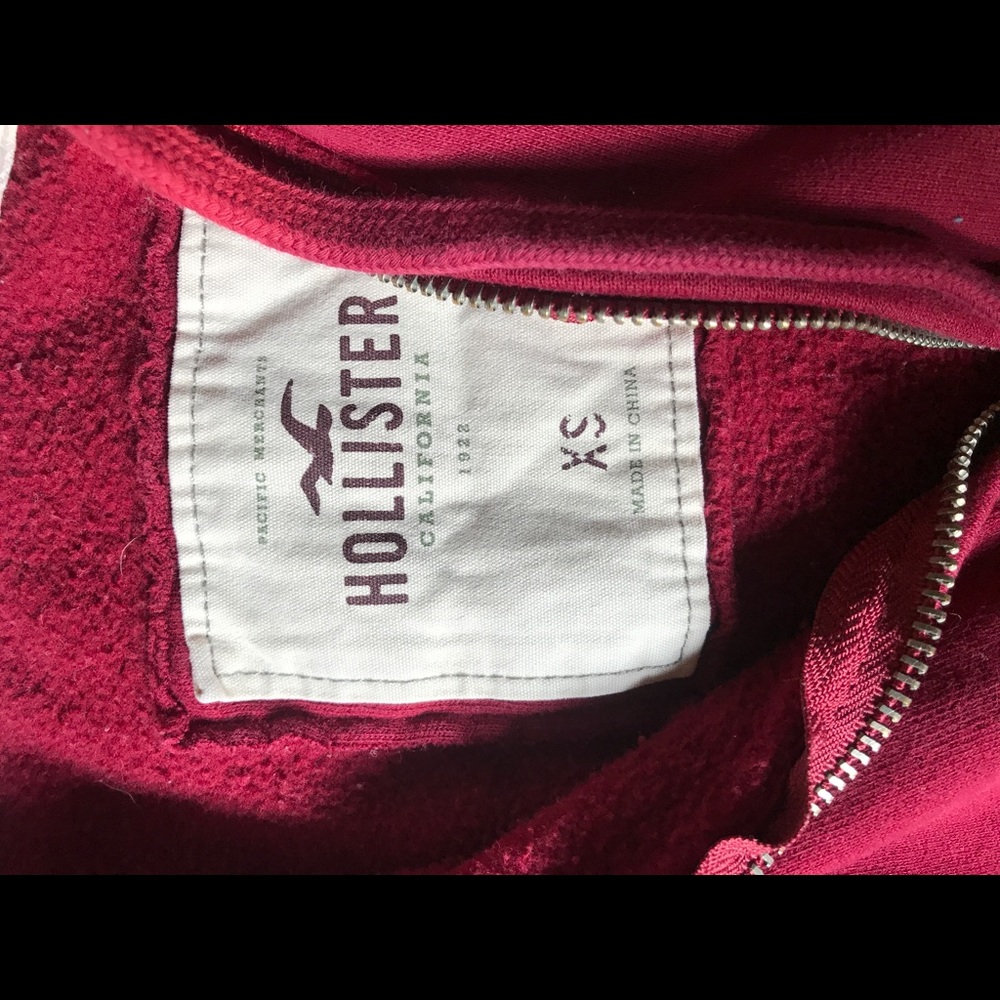 Hollister sweater
