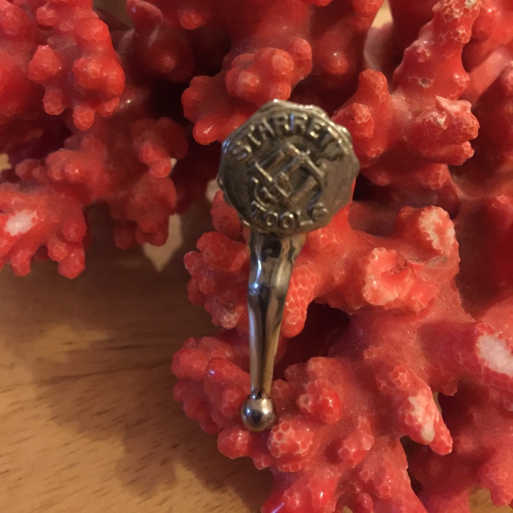 Starter tools clip