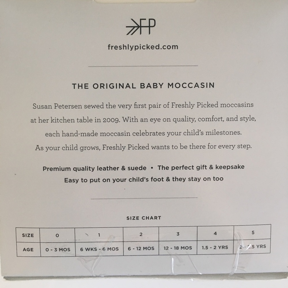 NWT FRESHLY PICKED BABY MOCCASIN SIZE 2 - Picture 6 of 6