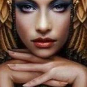 Meet your Posher, Valeria