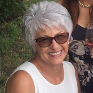 Meet your Posher, Angie