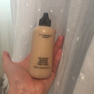 Mac face and body foundation shade c3