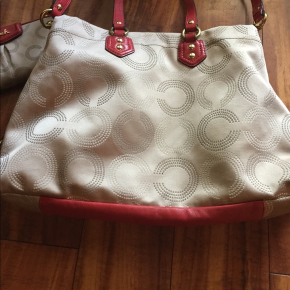 Coach set tan /red like new - Picture 3 of 6