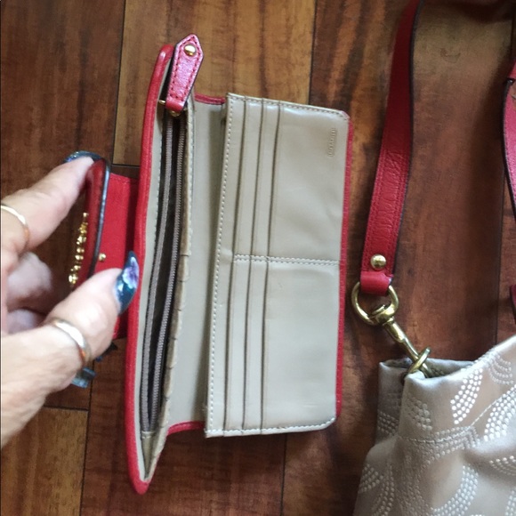 Coach set tan /red like new - Picture 6 of 6