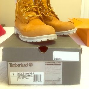 Timberlands size 7 (Men's).  A few scuffs. $75.00
