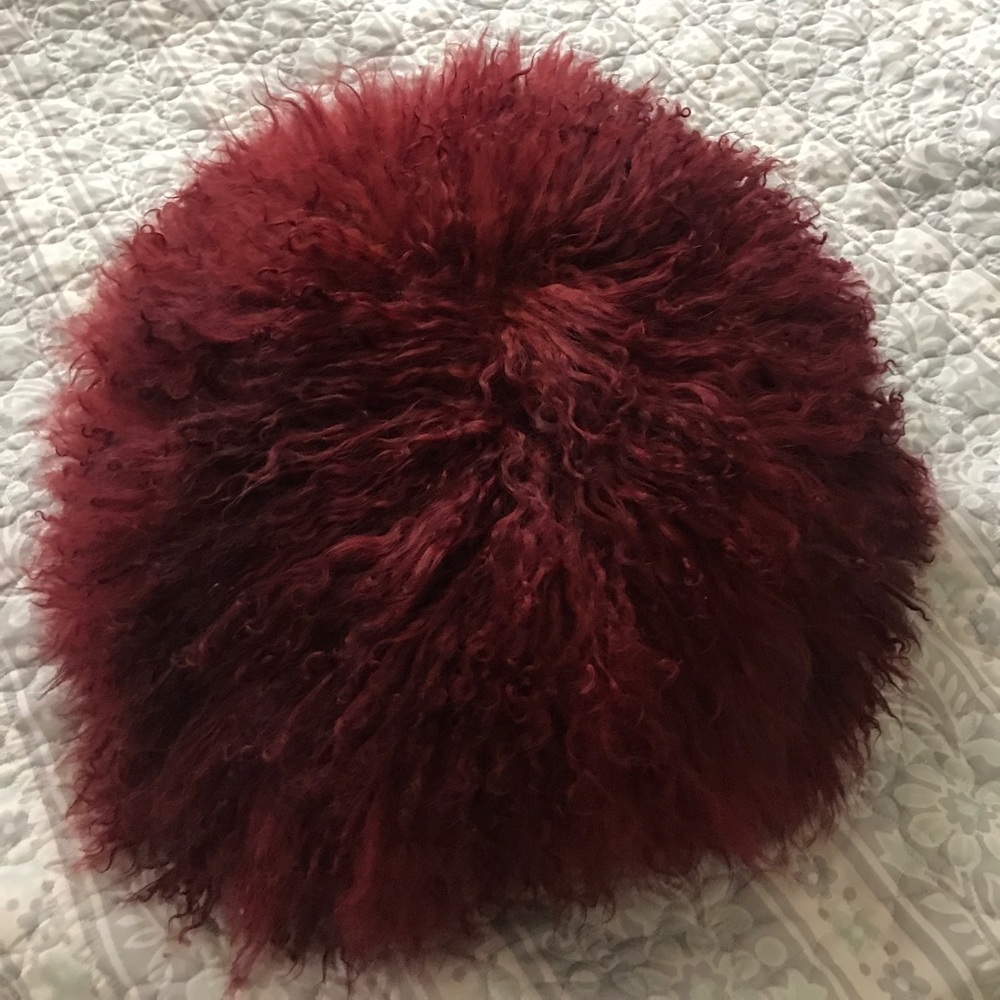 "16 Mongolian lamb fur pillow