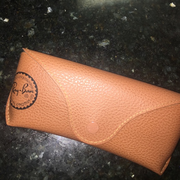 Ray Ban Sunglasses case - Picture 1 of 2