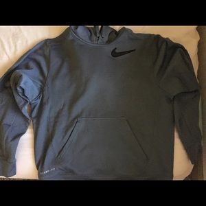 Thermafit nike sweatshirt!