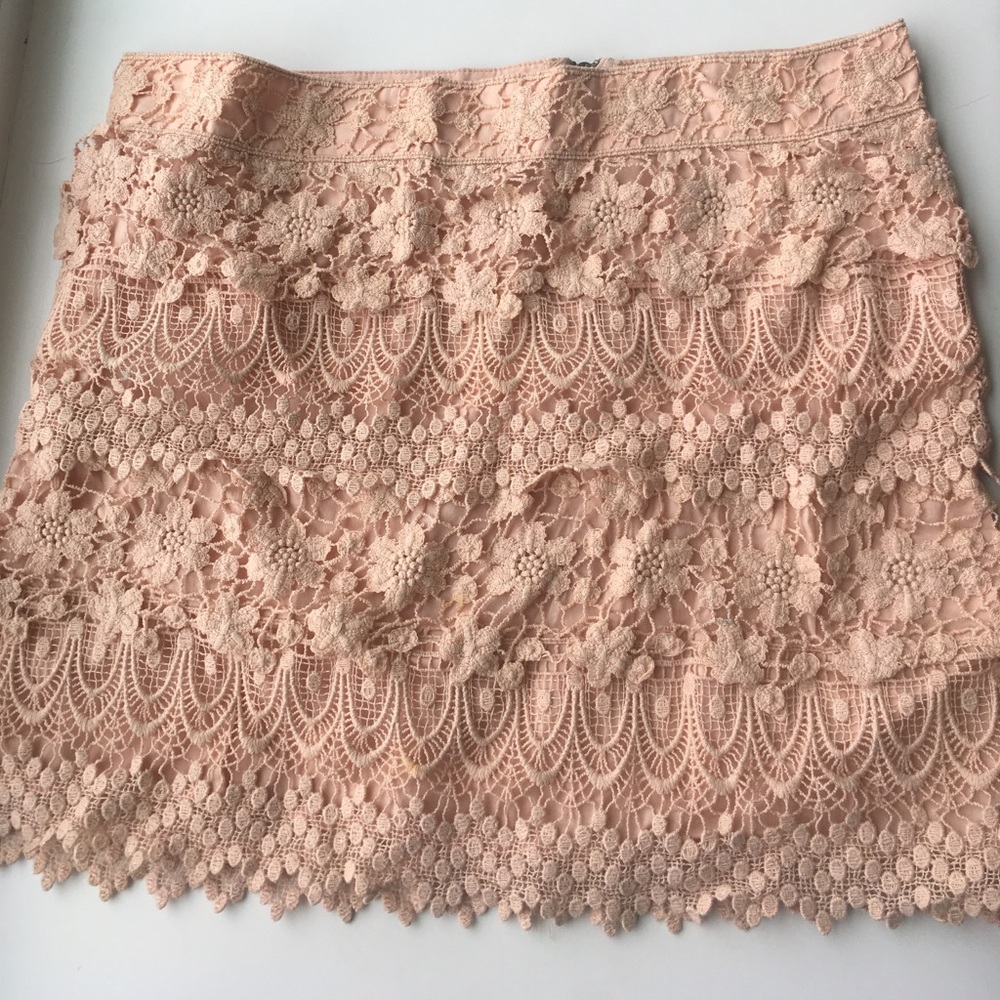 Blush pink lace eyelet American Eagle skirt