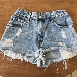 Highwaisted Denim Levi Shorts
