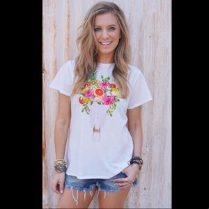 Oliver Tee - NWOT - Chiquita Bullnana