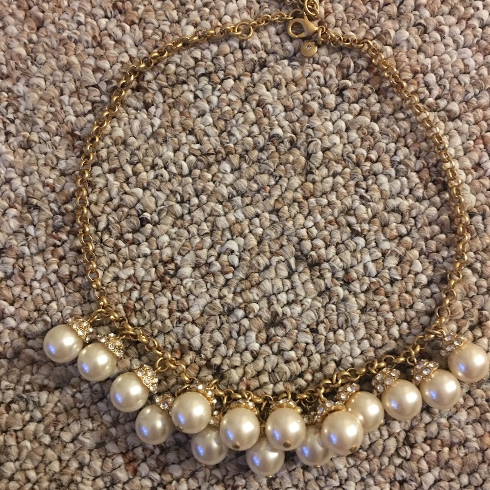 Never worn j crew pearl necklace