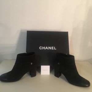 ‼️SOLD‼️Chanel Suede Booties