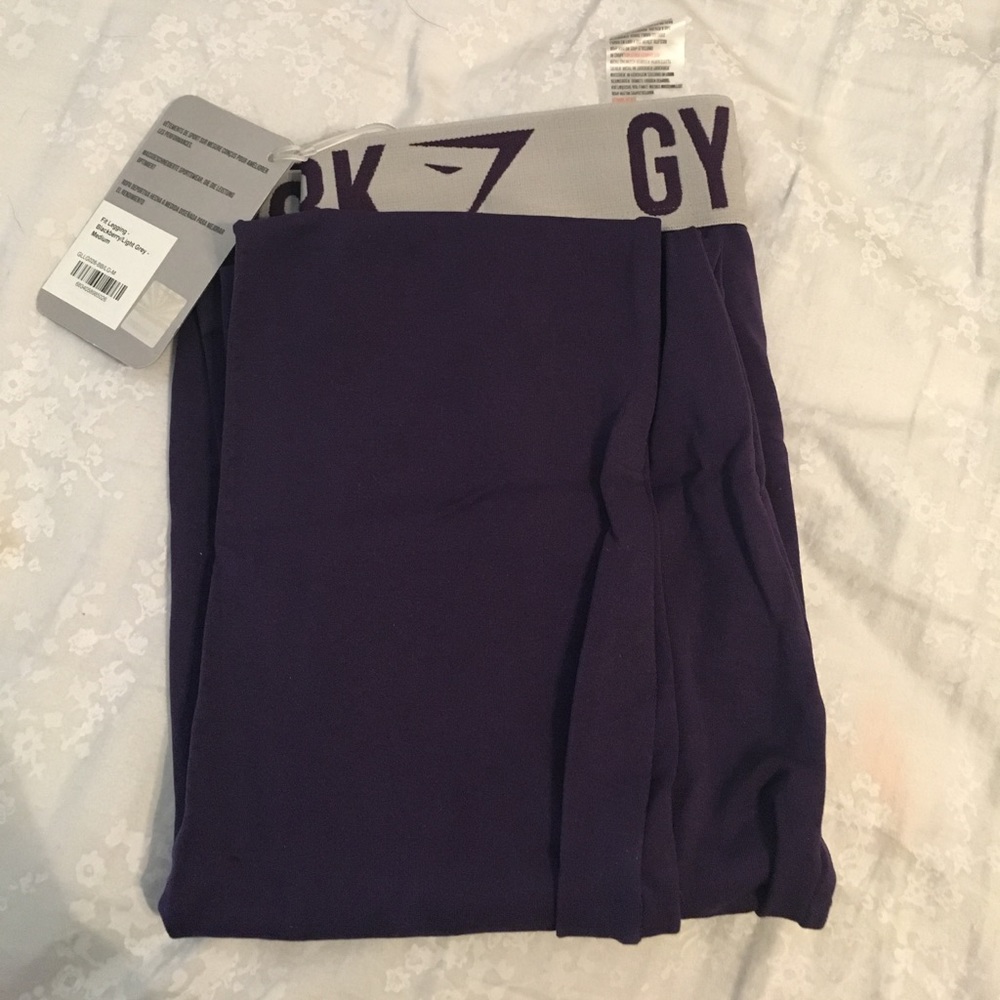 NWT gymshark fit leggings size medium purple