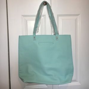 *FLASH SALE* Around Town Tote in Skies for You