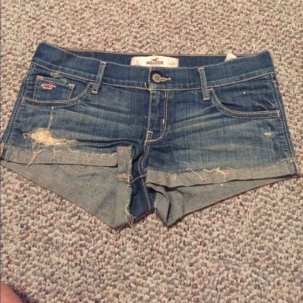 Hollister jean shorts with rips