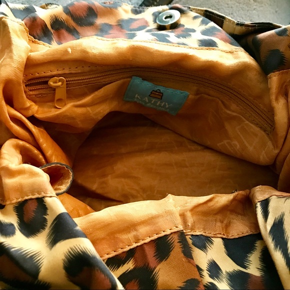 ❌SOLD! 🔥Leopard Print Purse - Picture 3 of 3