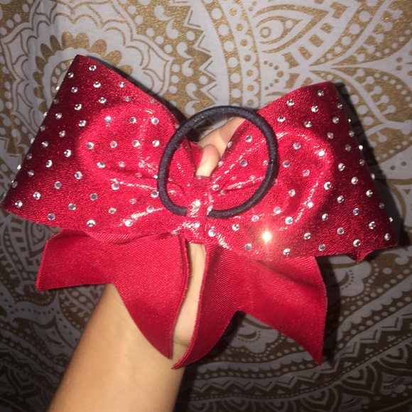 NEW red sparkly bow - Picture 2 of 2