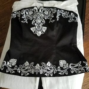 CLOSET CLEAROUT! White House Black Market Bustier