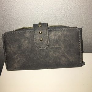 Gray Wrislet with Phone Pocket